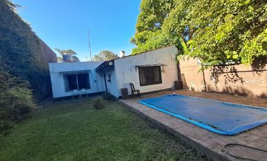 EXCELENTE CASA EN ZONA RESIDENCIAL AMPLIO LOTE