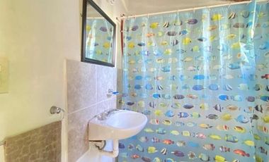 EXCELENTE CASA EN ZONA RESIDENCIAL AMPLIO LOTE