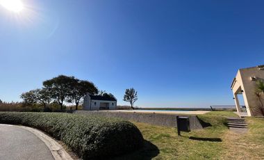 Casa  La  Bahia  Country  Club