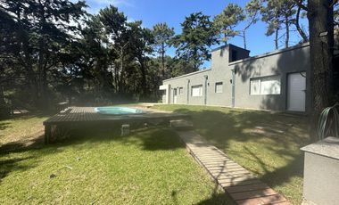 CASA EN CARILO En Jilguero 119