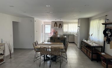 CASA EN CARILO En Jilguero 119