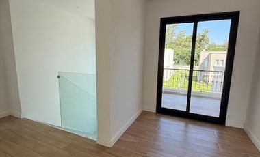 Casa 4 ambientes con pileta a estrenar en venta - Greenville Polo Resort