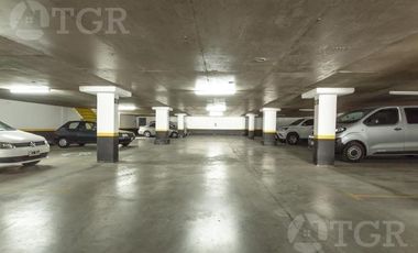 Alquiler cochera con posibilidad de Baulera