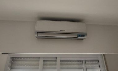 Monoambiente con balcón en alquiler Morón