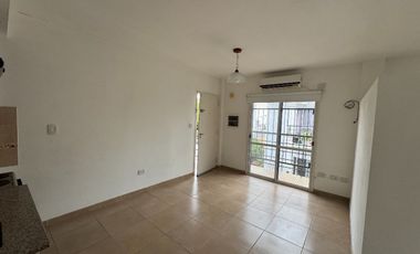 Departamento en Alquiler Haedo / Moron (B134 480)