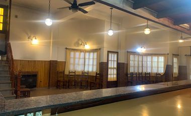 Local en  Avenida Rolón a metros de la estación