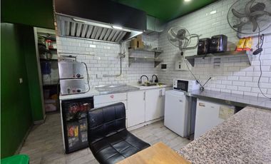 Venta Derecho de Llaves, Comida al paso, Providencia