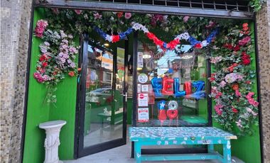 Venta Derecho de Llaves, Comida al paso, Providencia