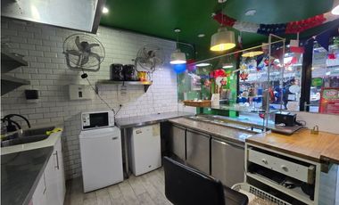 Venta Derecho de Llaves, Comida al paso, Providencia