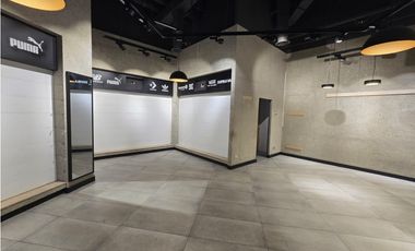 Arriendo de local Comercial en MALL