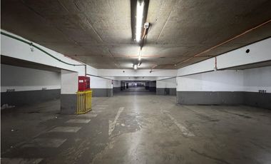 Arriendo local comercial, Los Dominicos, Las Condes