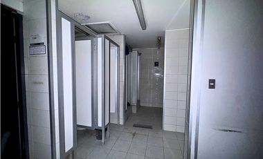 Arriendo local comercial, Los Dominicos, Las Condes