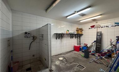 Arriendo local comercial, Los Dominicos, Las Condes