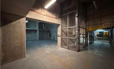 Arriendo local comercial, Los Dominicos, Las Condes