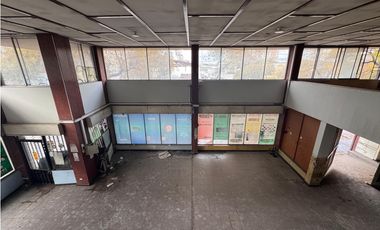 Arriendo Local Comercial, Diez de Julio, Santiago