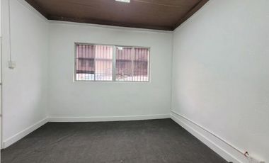 Arriendo de Casa Comercial, metro Matta, Santiago