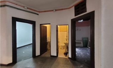 Arriendo de Casa Comercial, metro Matta, Santiago