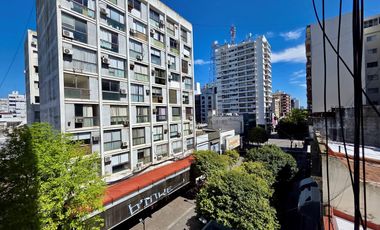 Departamento 3 dormitorios con balcon en venta La Plata