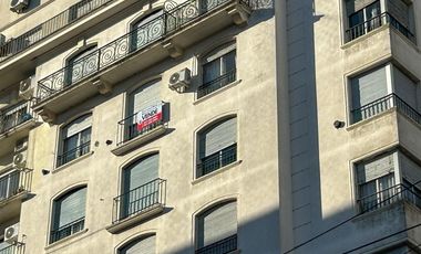 Departamento 3 dormitorios con balcon en venta La Plata