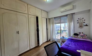 Departamento 3 dormitorios con balcon en venta La Plata