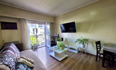 Departamento 3 dormitorios con balcon en venta La Plata