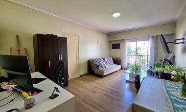 Departamento 3 dormitorios con balcon en venta La Plata