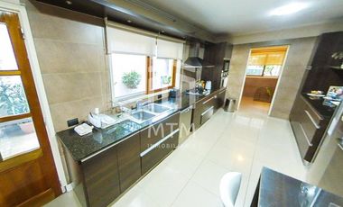 Casa en venta Rosario Alberdi, vista al Rio.