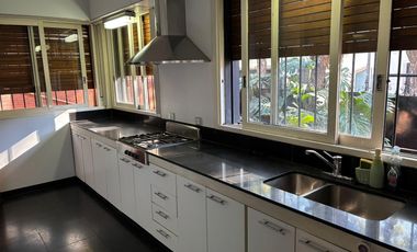 Casa en Belgrano 6 ambientes - Zona de embajadas