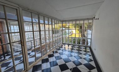 Casa en Belgrano 6 ambientes - Zona de embajadas