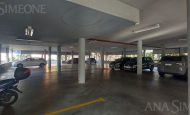 Excelentes oficinas sobre Colectora Panamericana, son 337M2 1° PISO al fte.