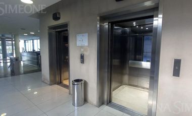 Excelentes oficinas sobre Colectora Panamericana, son 337M2 1° PISO al fte.