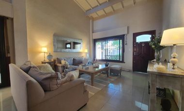 Casa - Temperley Oeste