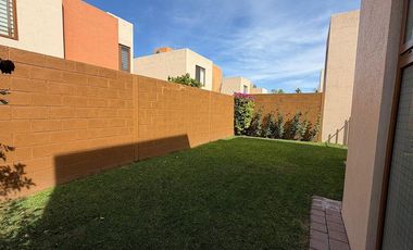 CASA EN RENTA EN PUERTA REAL, CORREGIDORA