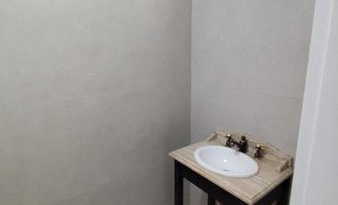 Casa APTO VIVIENDA/USO PROFESIONAL Y/O COMERCIAL