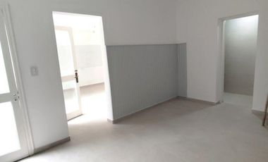 Casa APTO VIVIENDA/USO PROFESIONAL Y/O COMERCIAL