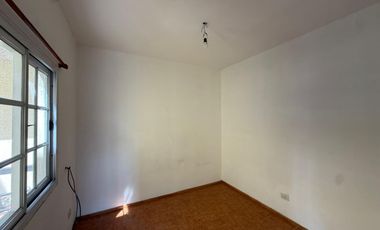 Departamento de tres ambientes en Alquiler en Villa Dominico