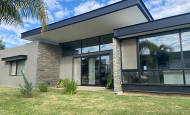 Casa en  Barrio Santa Candida