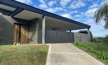 Casa en  Barrio Santa Candida