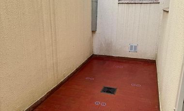Departamento en  Pb con 2 patios y cochera