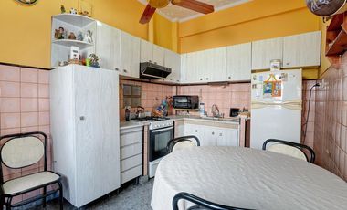 VENTA EN BLOCK LOCAL + 2 PH
