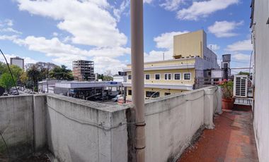 VENTA EN BLOCK LOCAL + 2 PH