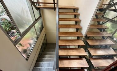 PH 4 AMBIENTES C/COCHERA - SIN EXPENSAS