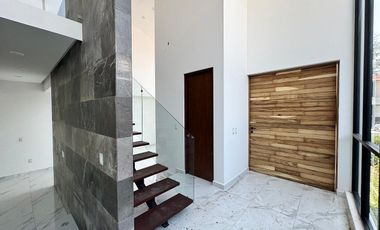 Residencia de Lujo Frente Al Campo de Golf en Paraíso Country Club