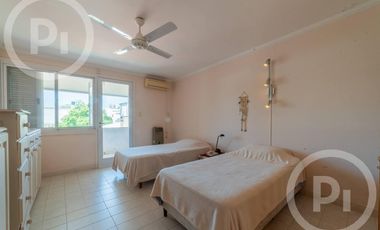 Gran casa familiar en venta en el corazón de Guadalupe