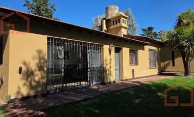 Se alquila Casa de 4 ambientes en Villa Udaondo, Parque leloir