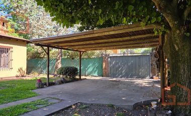 Se alquila Casa de 4 ambientes en Villa Udaondo, Parque leloir