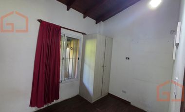 Se alquila Casa de 4 ambientes en Villa Udaondo, Parque leloir