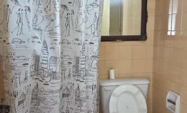 Se alquila Casa de 4 ambientes en Villa Udaondo, Parque leloir