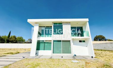 CASA EN RENTA - FRACCIONAMIENTO EL PUENTE TEXCOCO