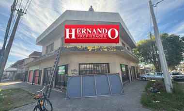 EXCELENTE ESQUINA COMERCIAL CON VIVIENDA
